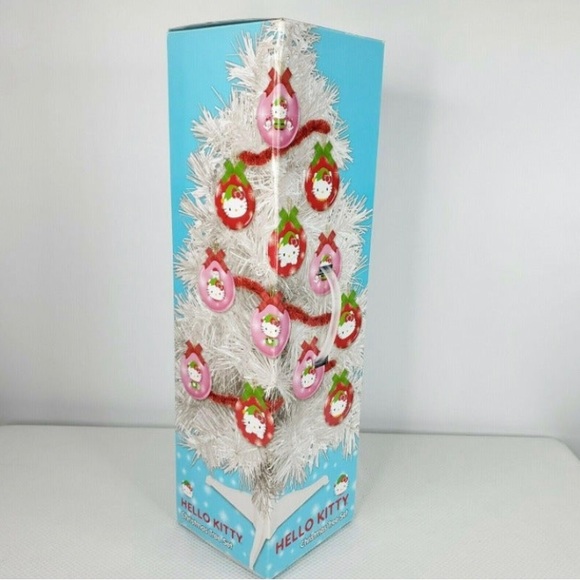 Hello Kitty Xmas Tree - Picture 2 of 6